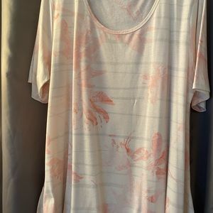 2X Lularoe Perfect T